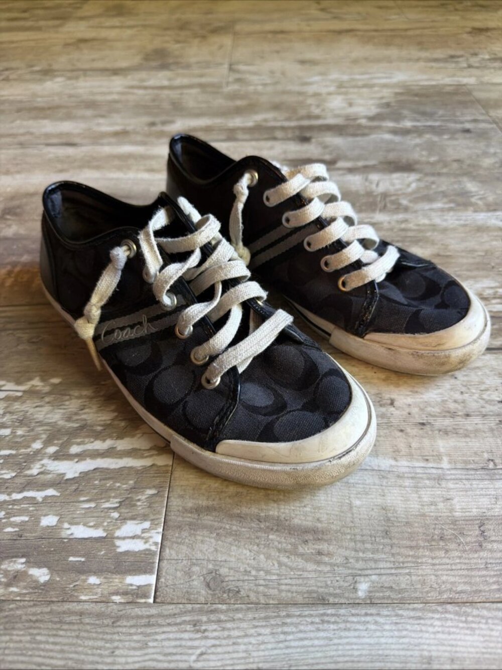 COACH Folly Signature Black & White Sneakers Tennis Shoes Women’s 7.5B